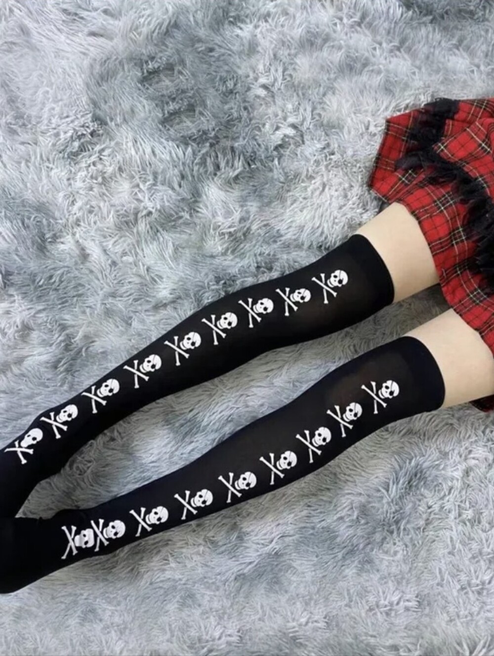 Black Skull & Crossbones Thigh-High Socks
